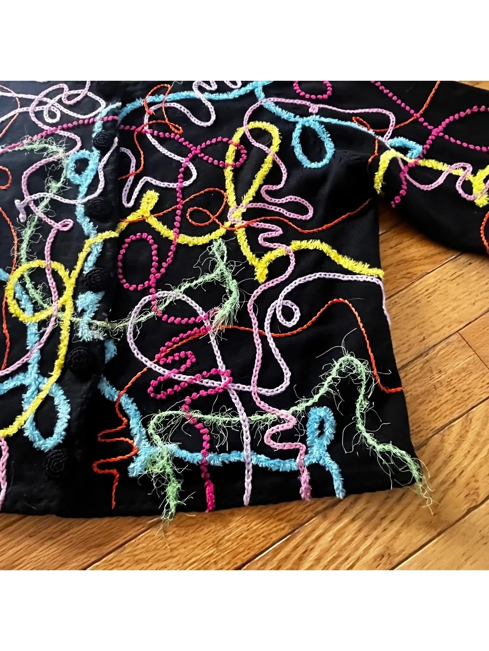 Michael Simon Black Sweater with Multicolor Embroidery XL